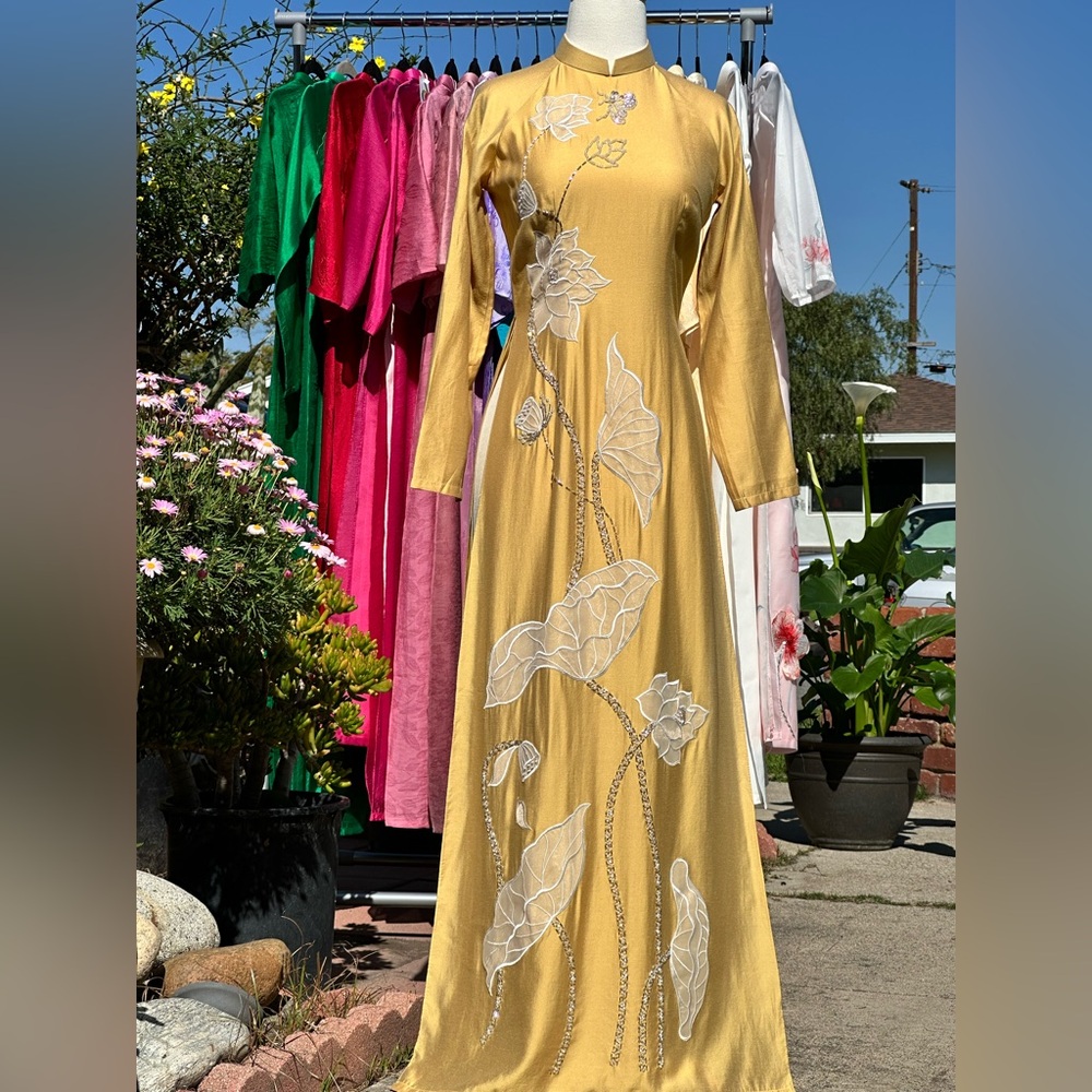 Traditional Ao Dai